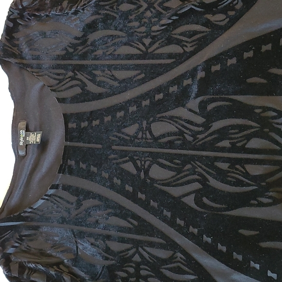 Black Velvet Pattern Top, 3X, Style & Company - Picture 9 of 13